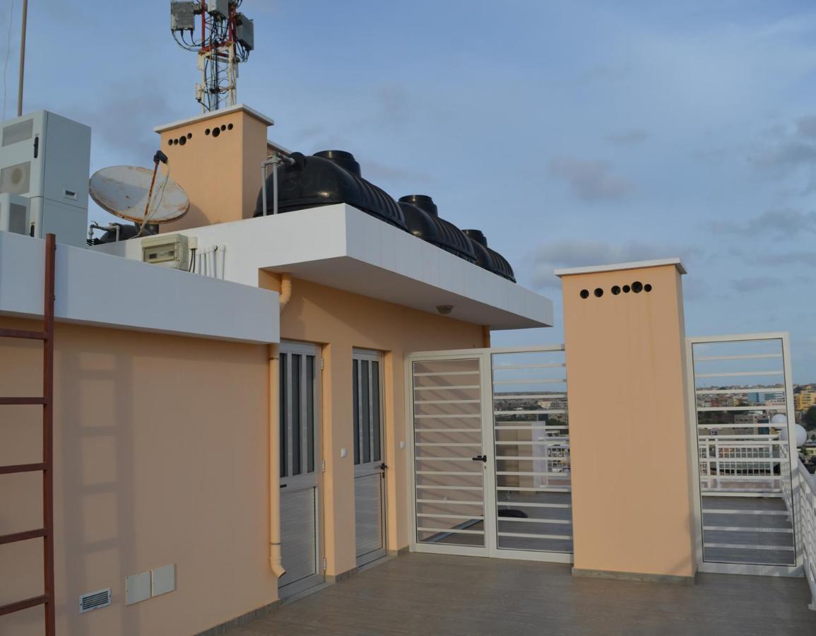 Delux Appartment Praia Bagian luar foto