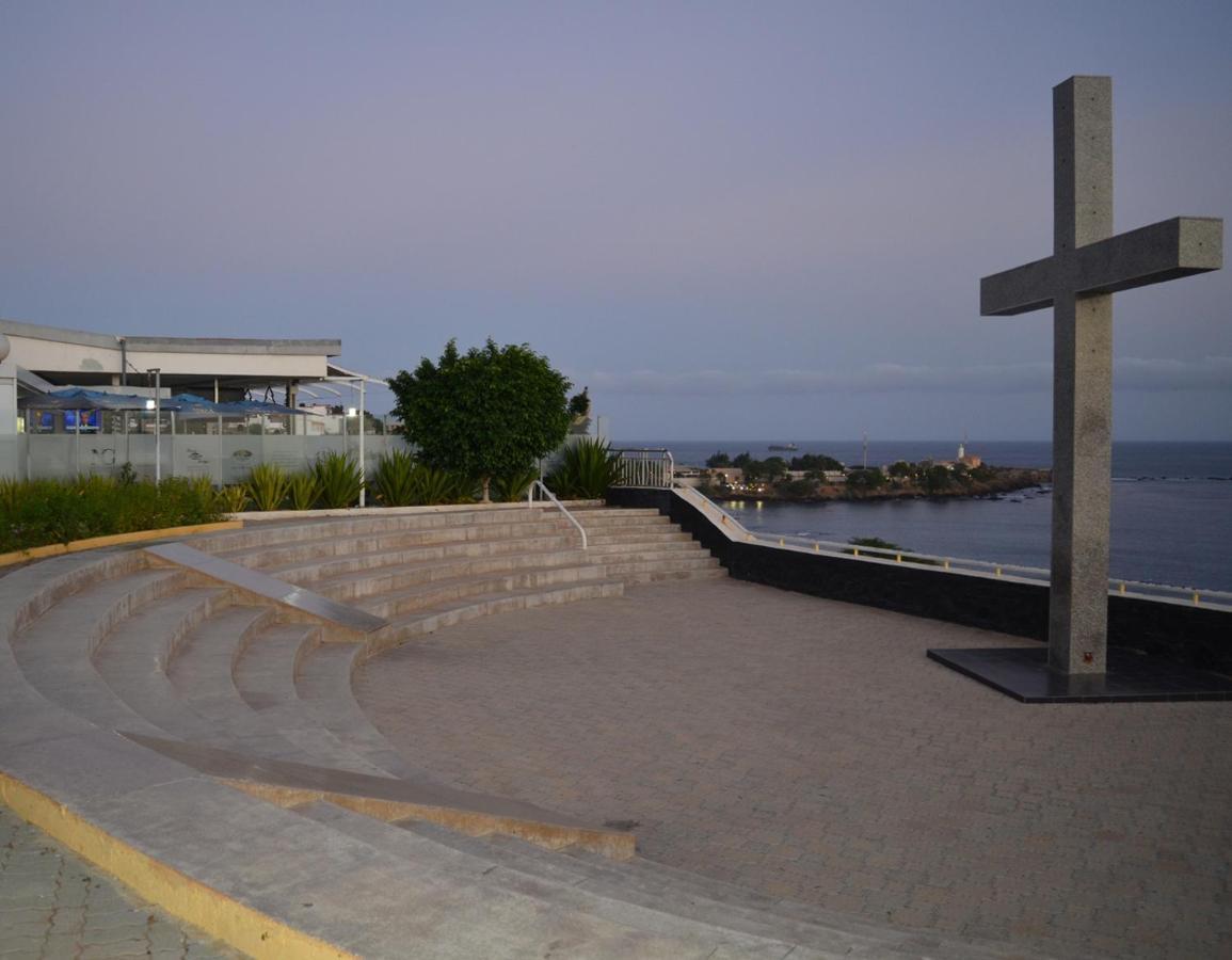 Delux Appartment Praia Bagian luar foto